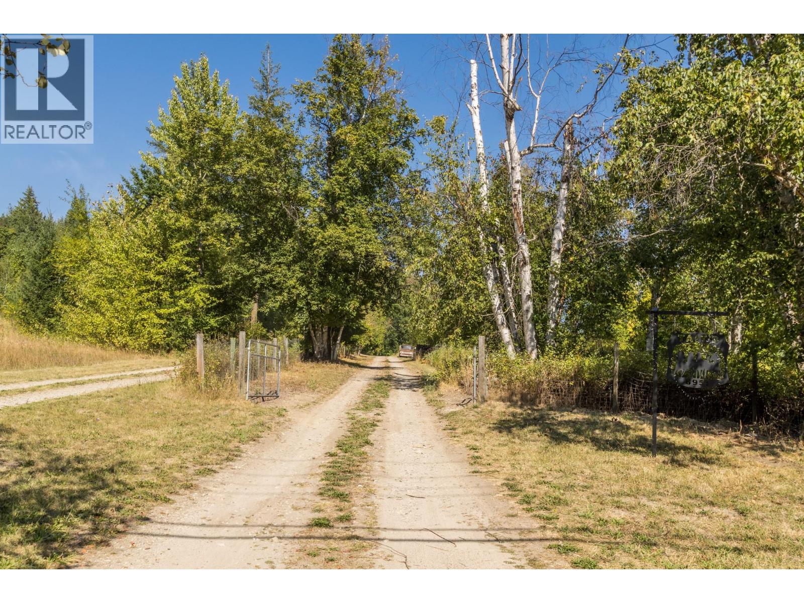 3591 65 Avenue Nw, Salmon Arm, British Columbia  V1E 3A2 - Photo 38 - 10362697