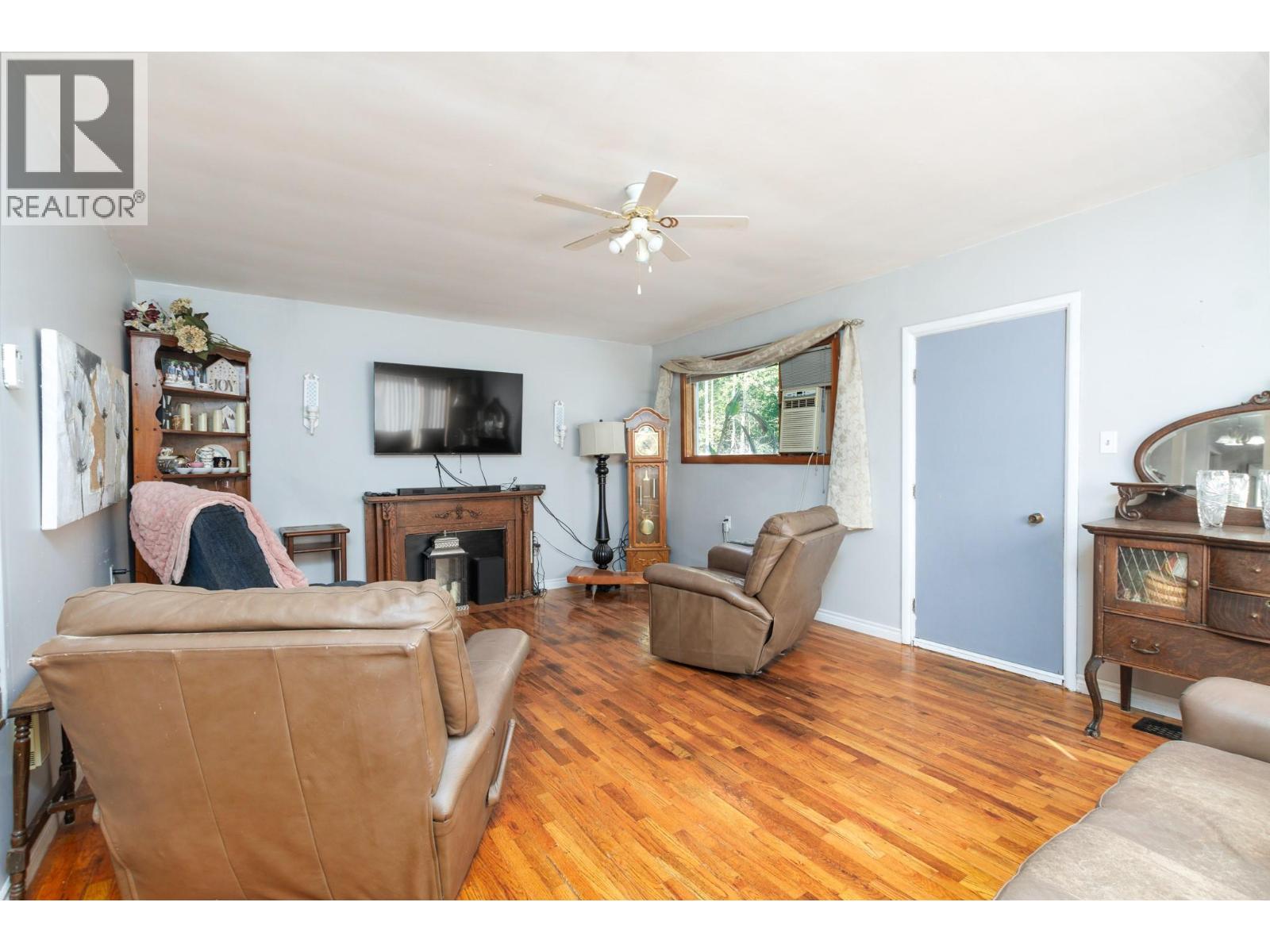 3591 65 Avenue Nw, Salmon Arm, British Columbia  V1E 3A2 - Photo 9 - 10362697