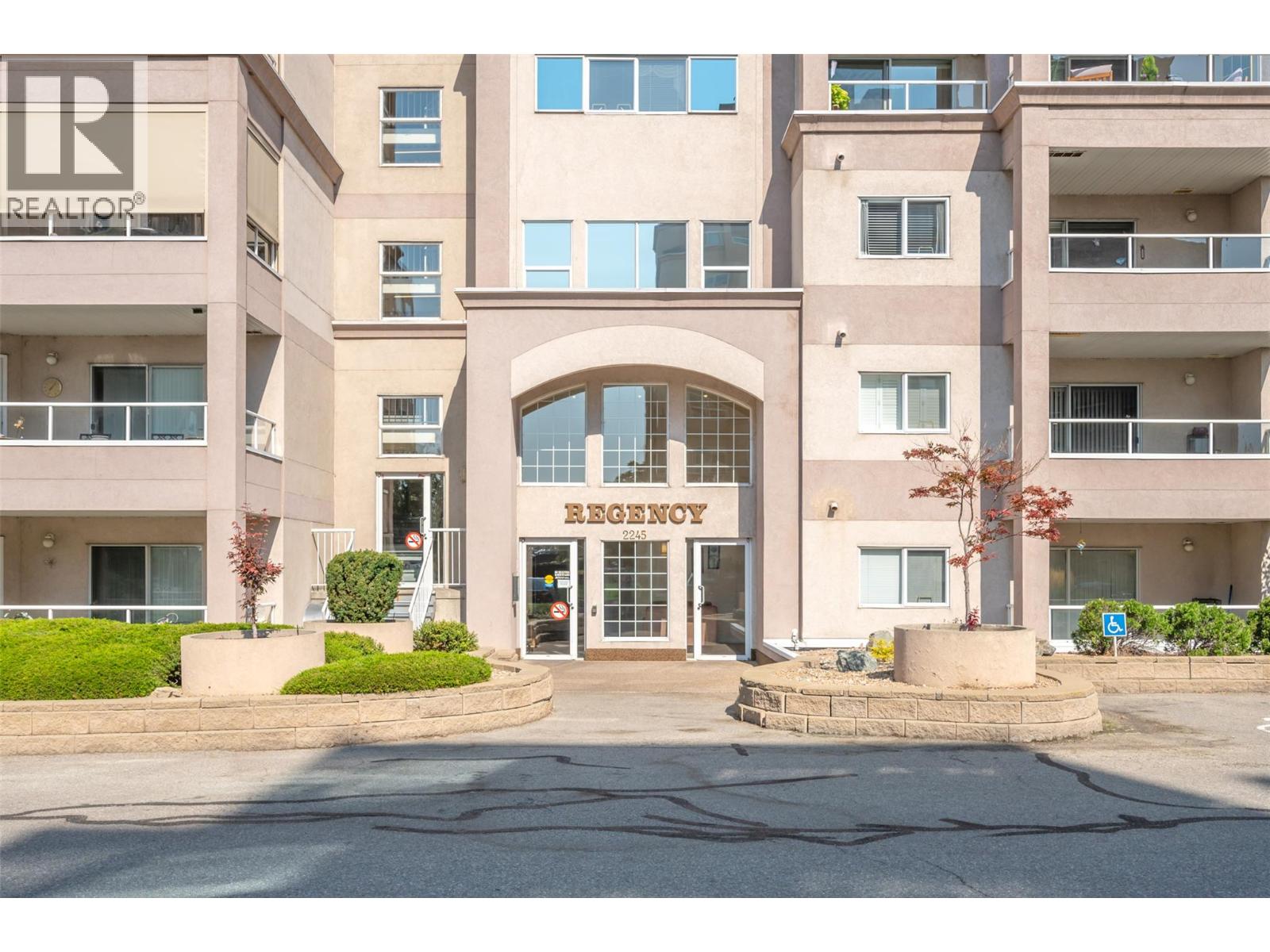 2245 Atkinson Street Unit# 205, Penticton, British Columbia  V2A 8R7 - Photo 2 - 10362579