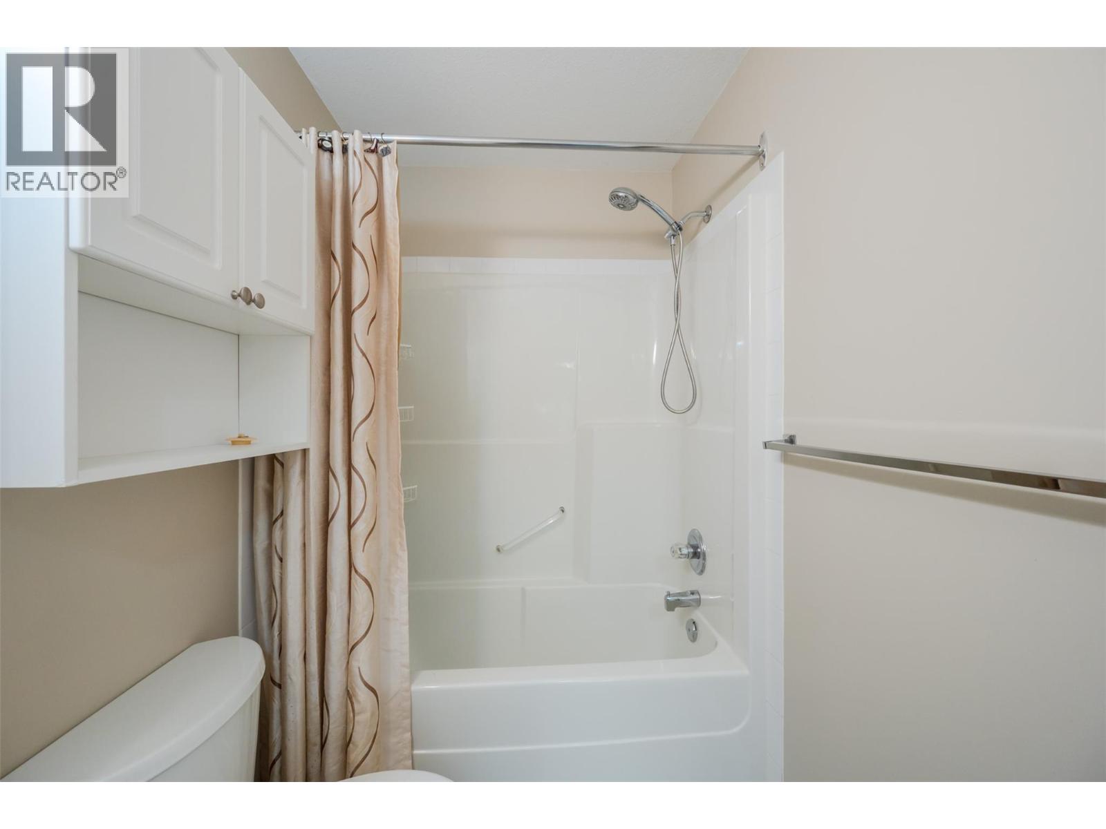 2245 Atkinson Street Unit# 205, Penticton, British Columbia  V2A 8R7 - Photo 20 - 10362579