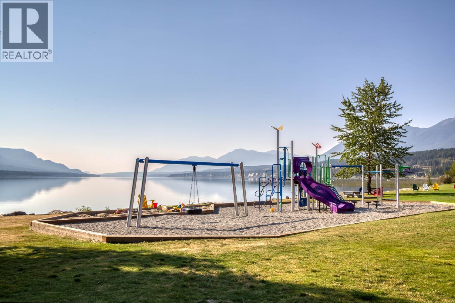 4541 Columere Road, Fairmont Hot Springs, British Columbia  V0B 1L2 - Photo 24 - 10362861