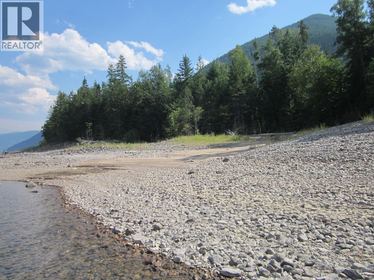 200 Lower Arrow Lake, Castlegar, British Columbia  V1N 4V8 - Photo 10 - 10362706