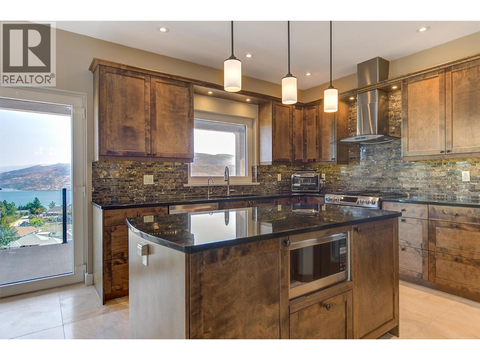 6172 Seymoure Avenue, Peachland, British Columbia  V0H 1X4 - Photo 16 - 10362589