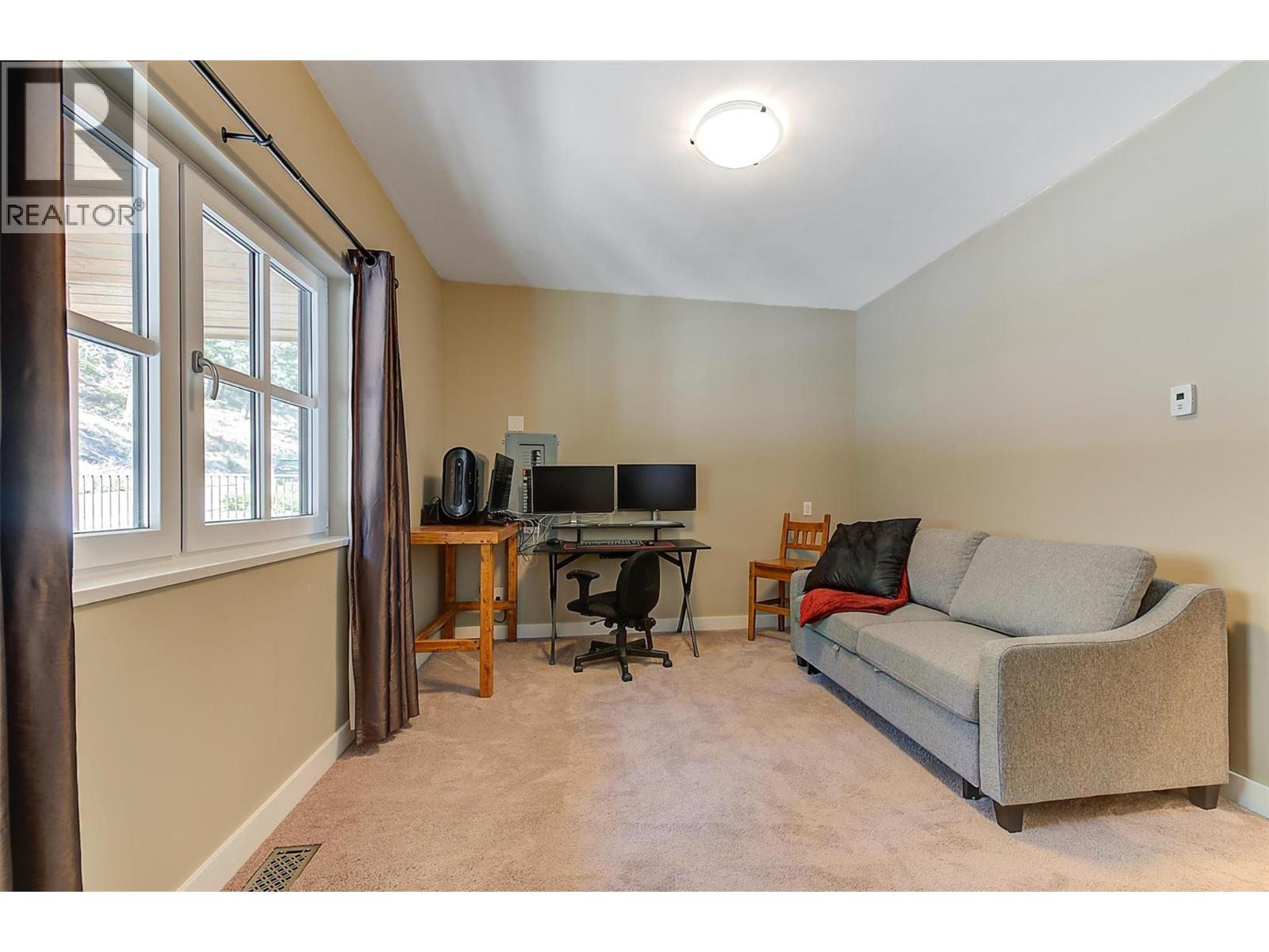 6172 Seymoure Avenue, Peachland, British Columbia  V0H 1X4 - Photo 39 - 10362589