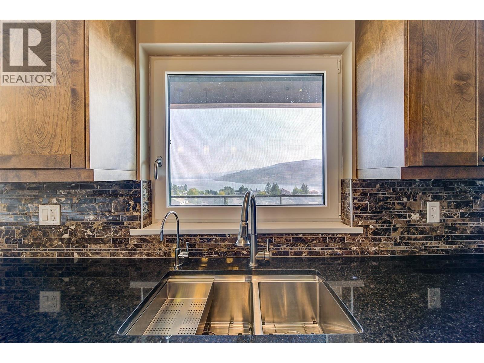 6172 Seymoure Avenue, Peachland, British Columbia  V0H 1X4 - Photo 49 - 10362589