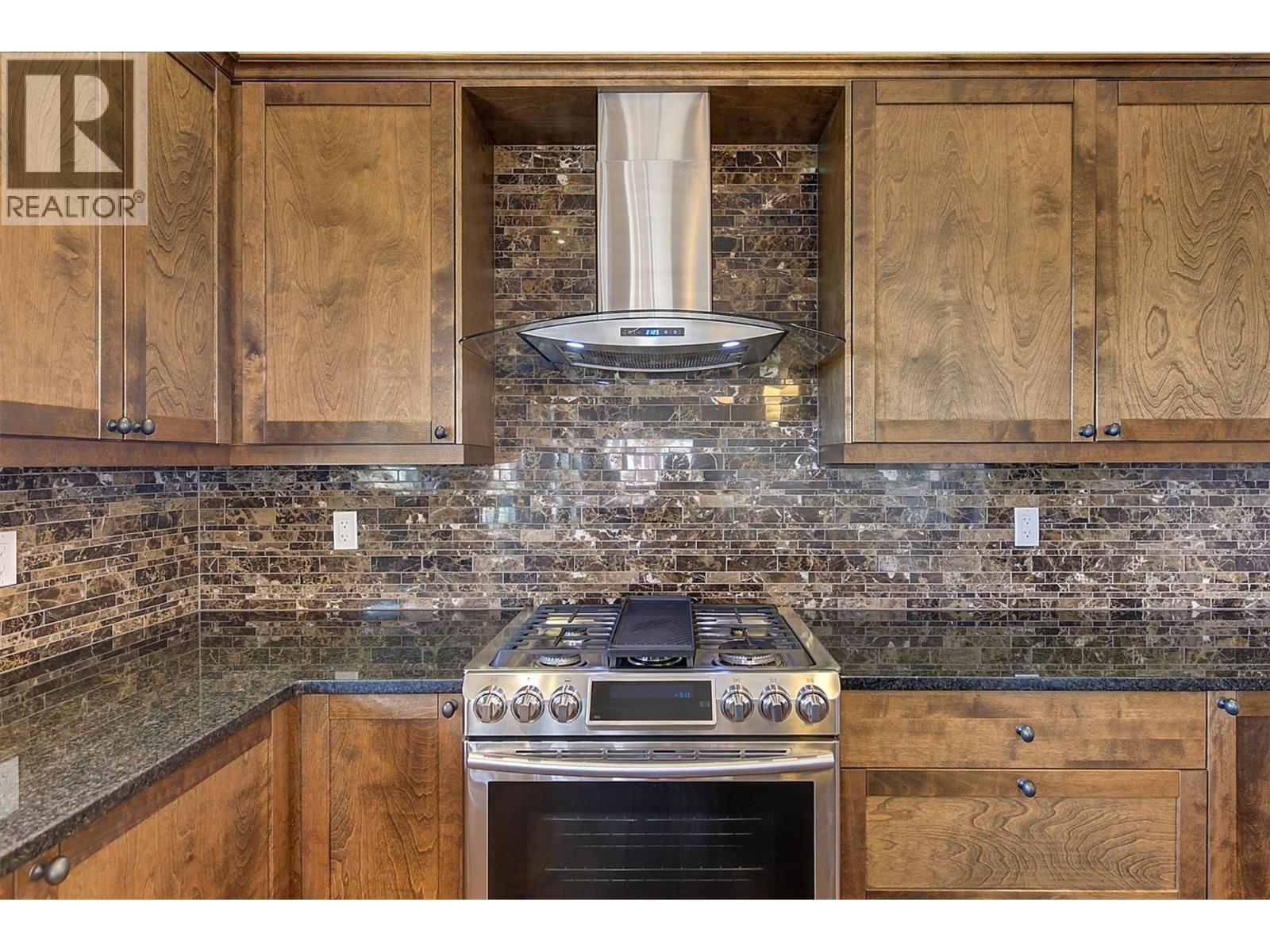 6172 Seymoure Avenue, Peachland, British Columbia  V0H 1X4 - Photo 50 - 10362589