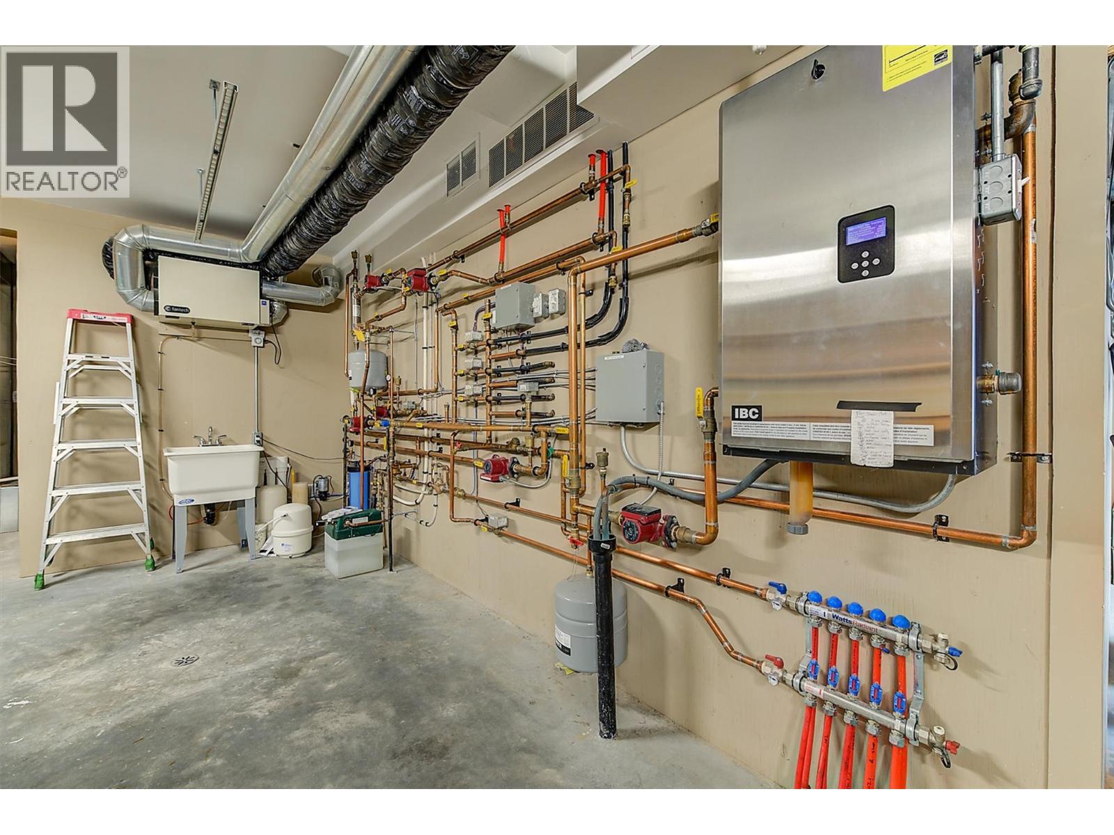 6172 Seymoure Avenue, Peachland, British Columbia  V0H 1X4 - Photo 62 - 10362589