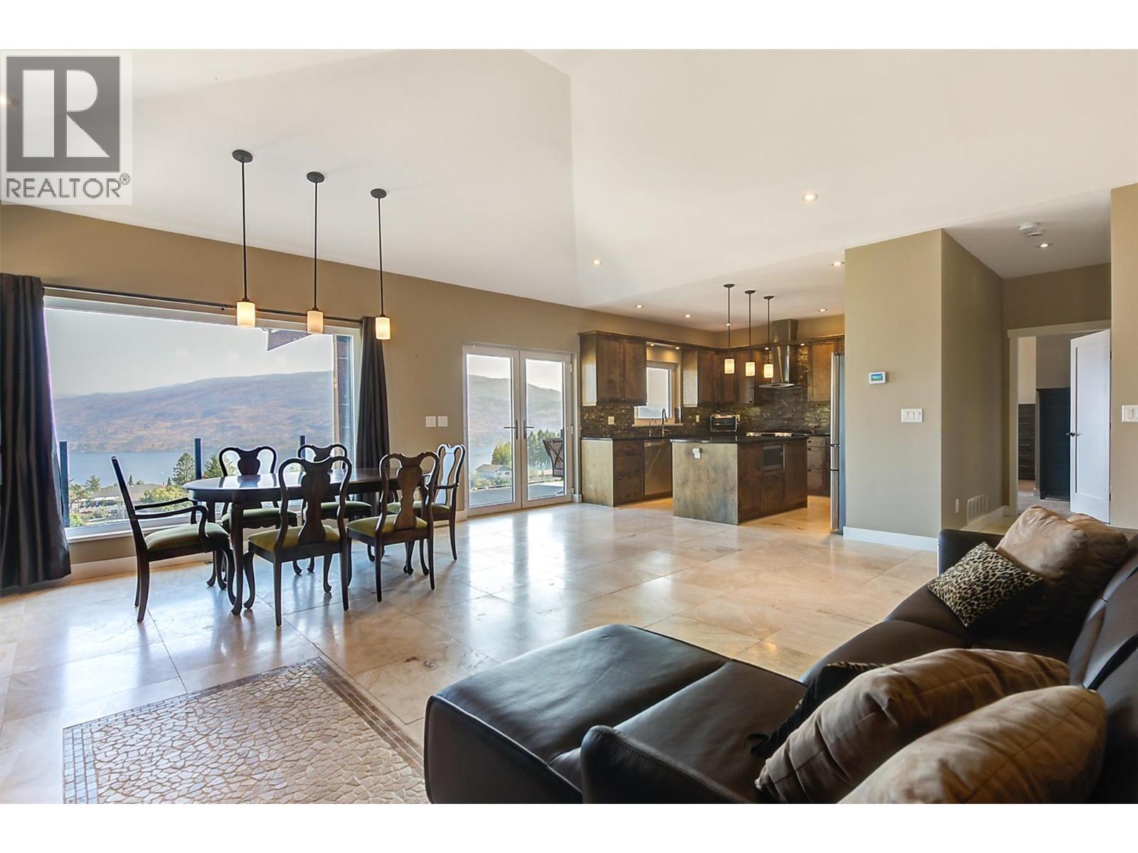 6172 Seymoure Avenue, Peachland, British Columbia  V0H 1X4 - Photo 8 - 10362589