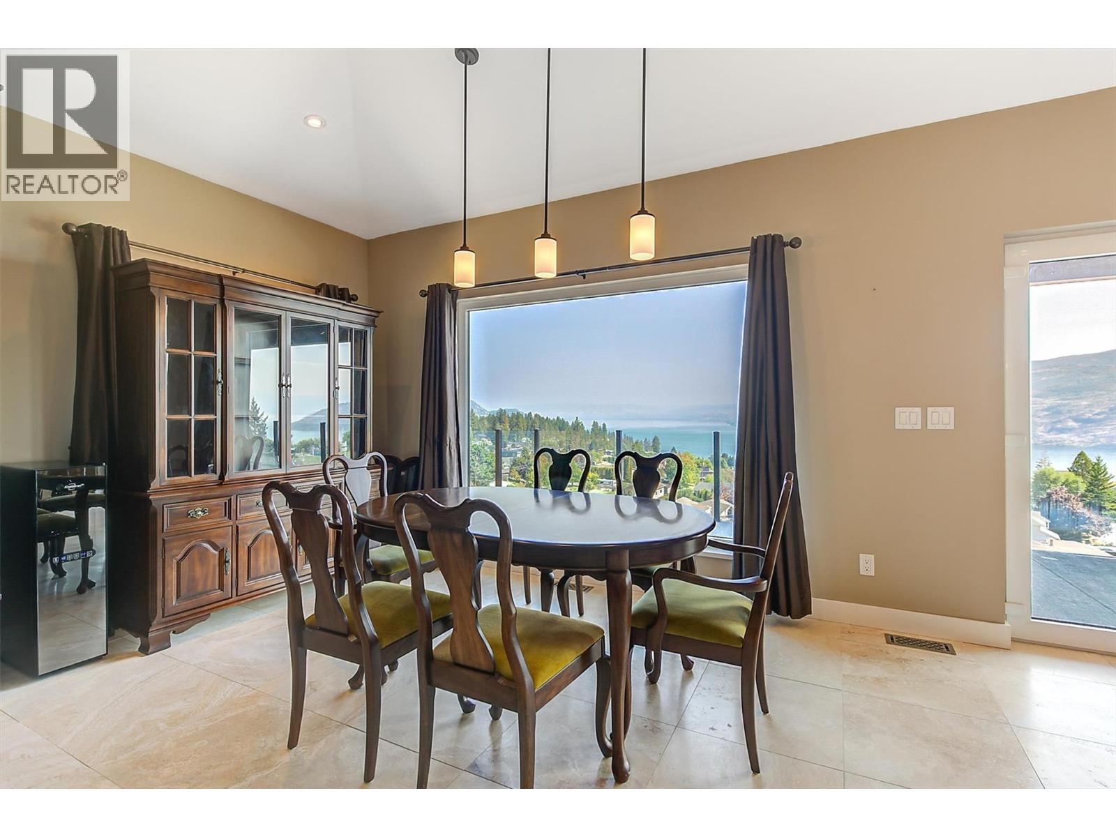 6172 Seymoure Avenue, Peachland, British Columbia  V0H 1X4 - Photo 9 - 10362589