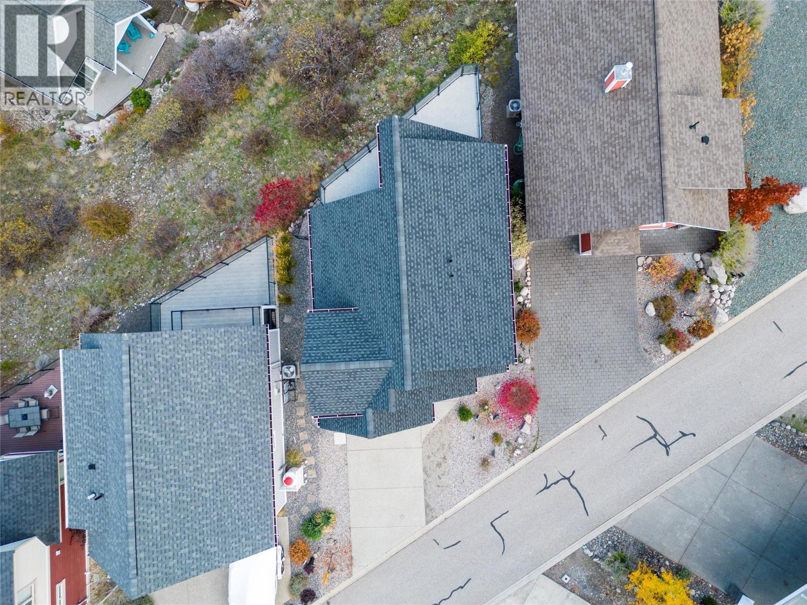 6754 La Palma Loop, Kelowna, British Columbia  V1Z 3R8 - Photo 3 - 10362833