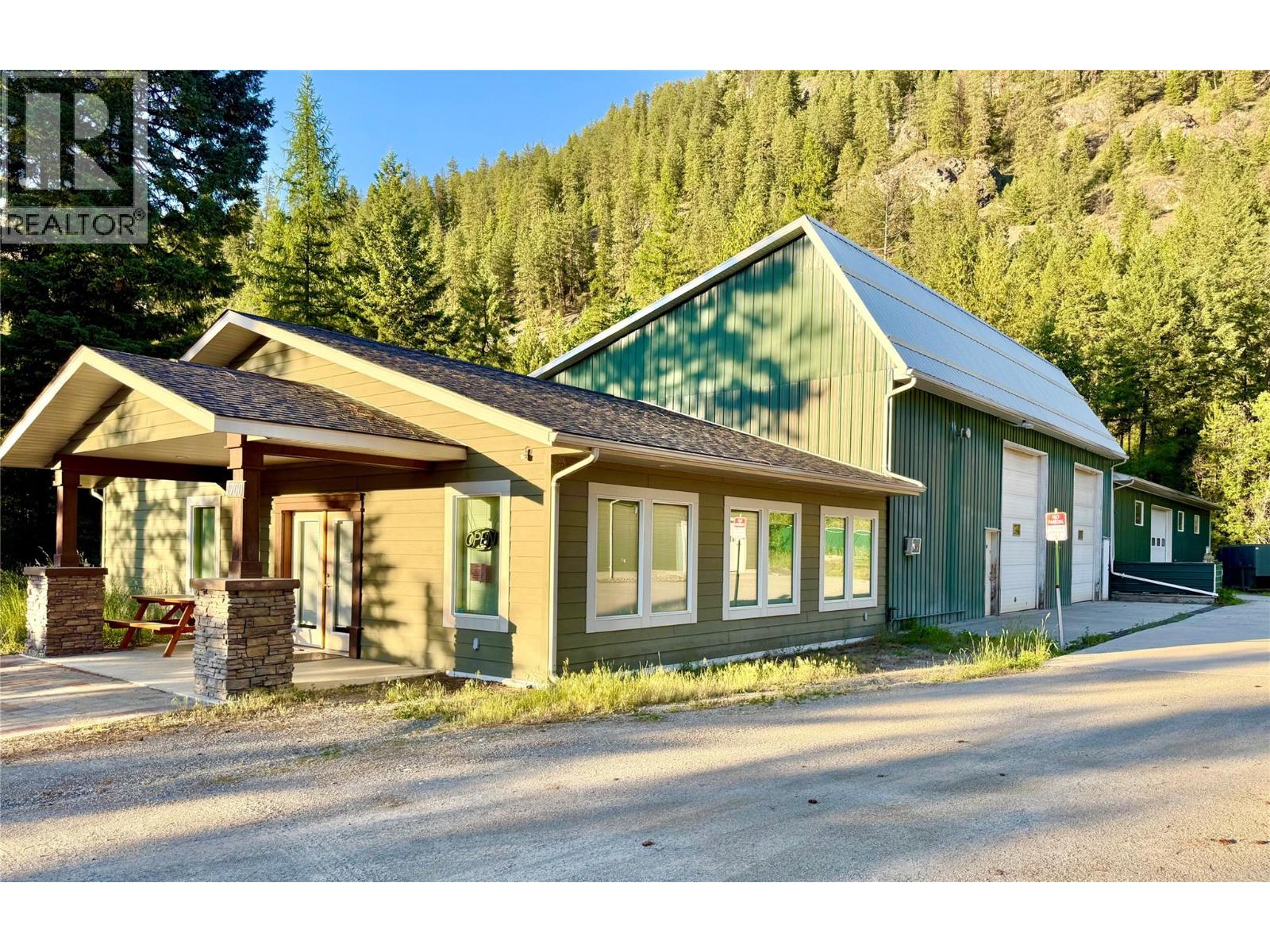 1700 Sandner Frontage Road, Christina Lake, British Columbia  V0H 1E3 - Photo 2 - 10362930