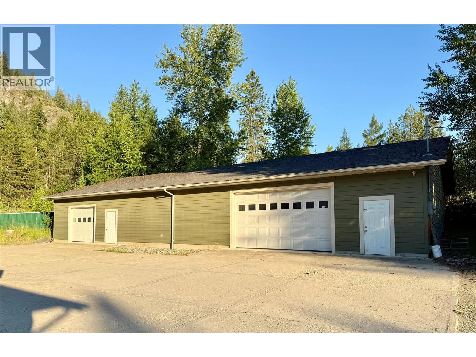 1700 Sandner Frontage Road, Christina Lake, British Columbia  V0H 1E3 - Photo 25 - 10362930