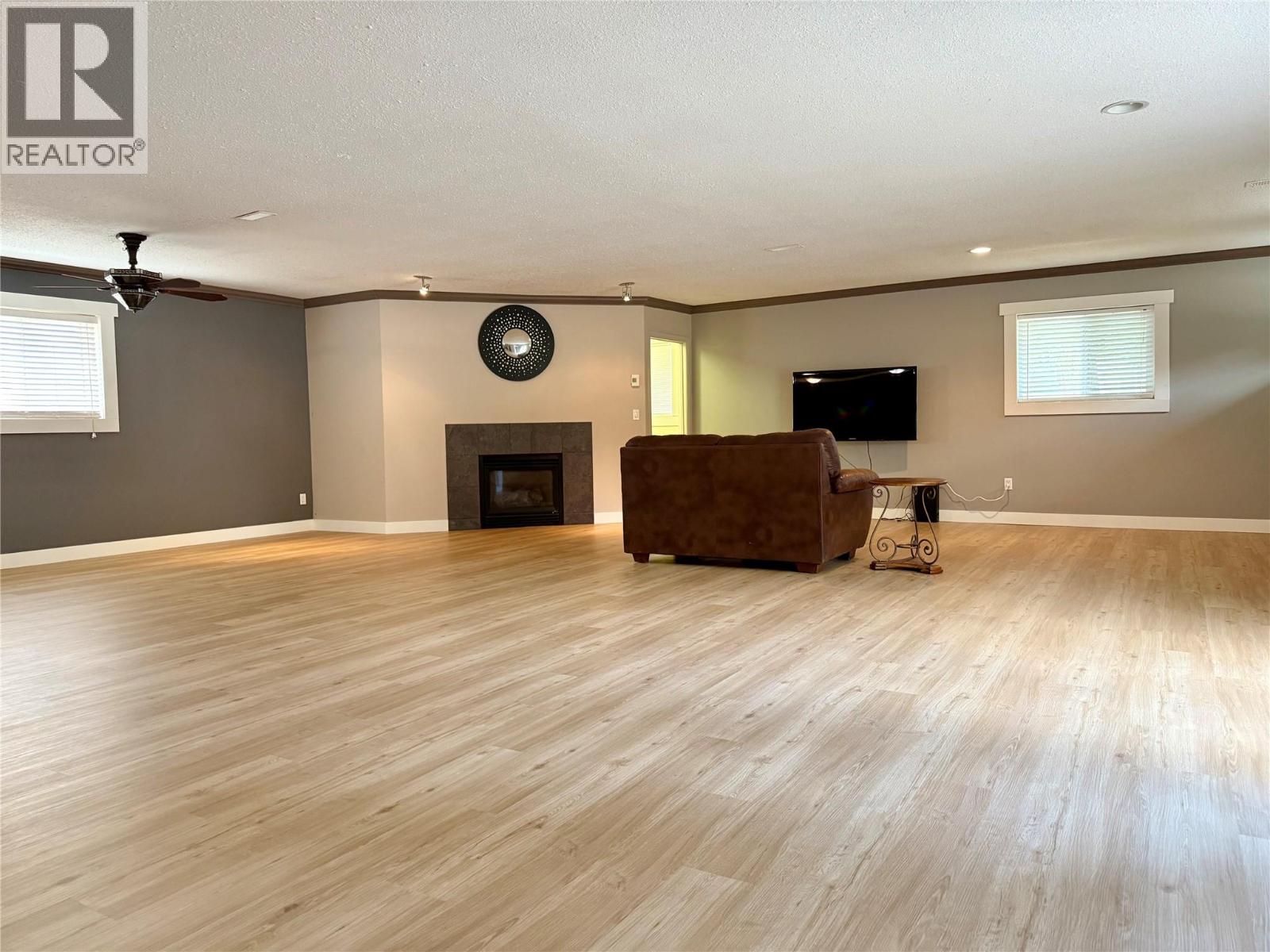 1700 Sandner Frontage Road, Christina Lake, British Columbia  V0H 1E3 - Photo 34 - 10362930