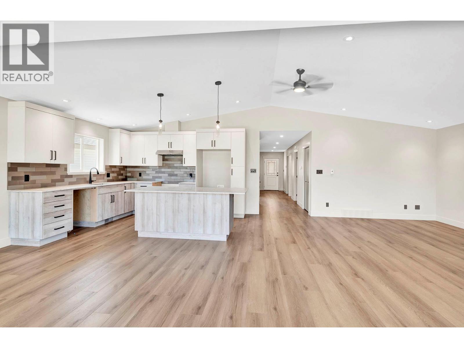 312 Arbutus Street Unit# 28, Chase, British Columbia  V0E 1M0 - Photo 13 - 10362672