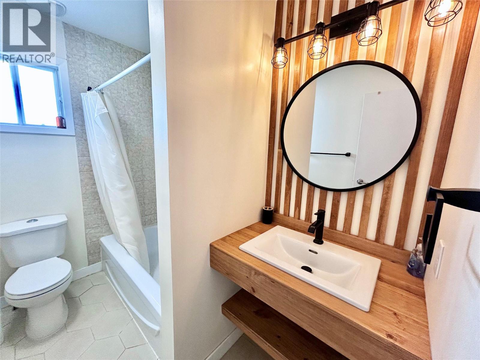 116 Wolverine Avenue, Tumbler Ridge, British Columbia  V0C 2W0 - Photo 7 - 10362846