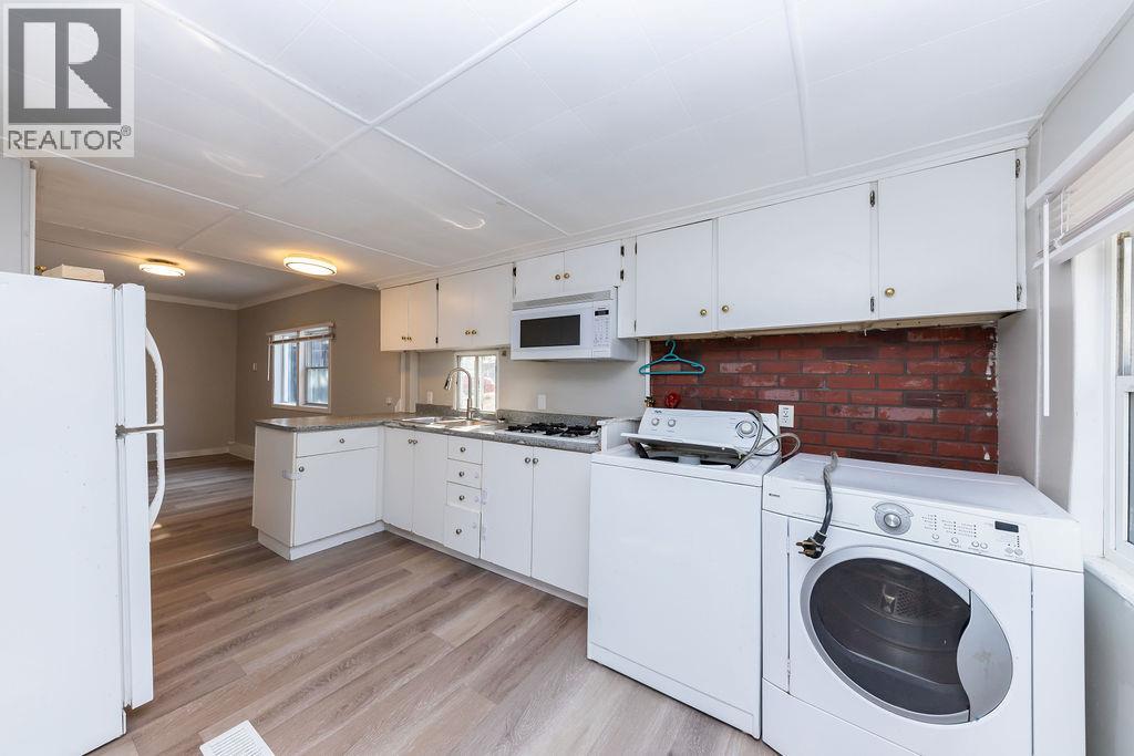 5362 Shelly Drive, Kamloops, British Columbia  V2C 5A7 - Photo 2 - 10363029