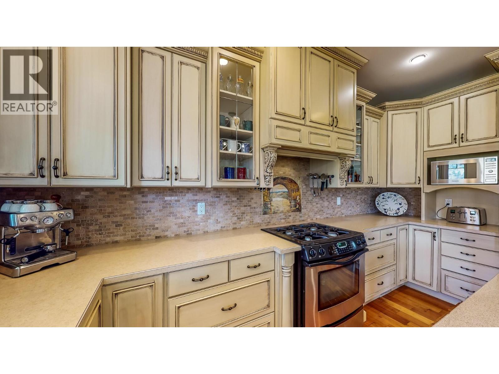 1143 Highway 3, Cawston, British Columbia  V0X 1C3 - Photo 5 - 10363032