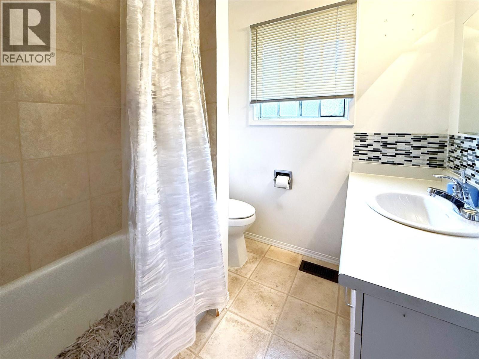 1359 Hamilton Street, Kamloops, British Columbia  V2B 2V3 - Photo 17 - 10363071