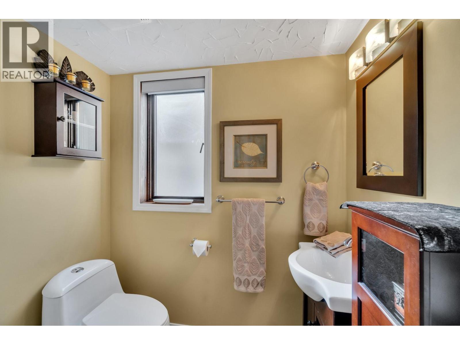 2463 Irvine Avenue, Merritt, British Columbia  V1K 1H4 - Photo 18 - 10363110