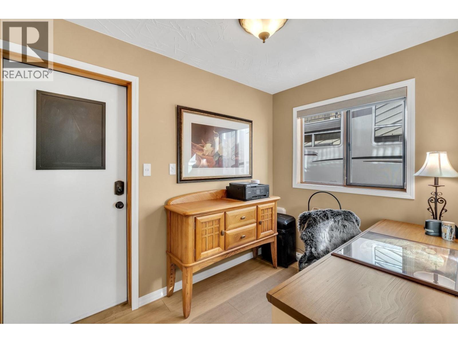 2463 Irvine Avenue, Merritt, British Columbia  V1K 1H4 - Photo 19 - 10363110