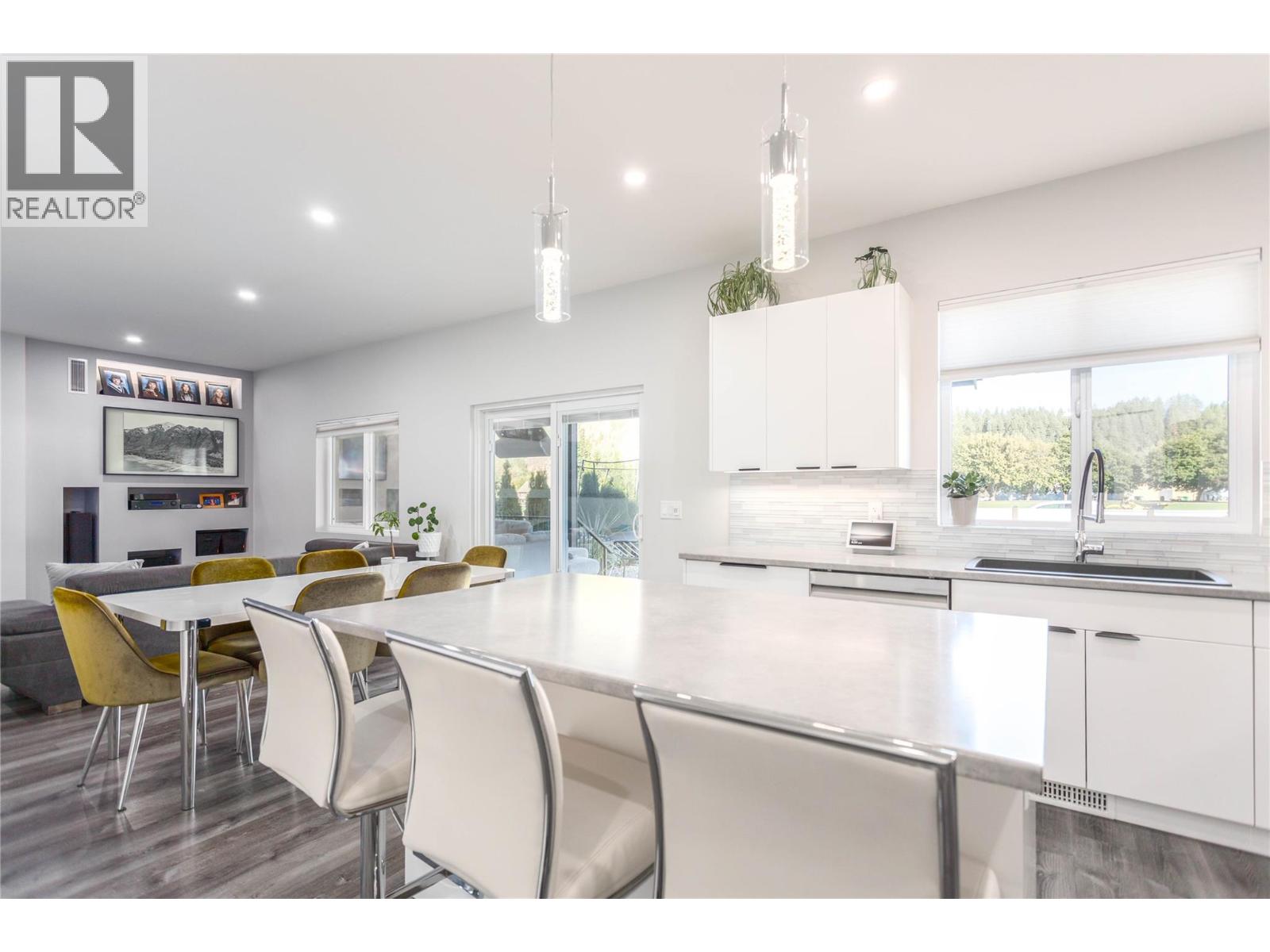 2253 Shuswap Avenue, Lumby, British Columbia  V0E 2G0 - Photo 18 - 10362869