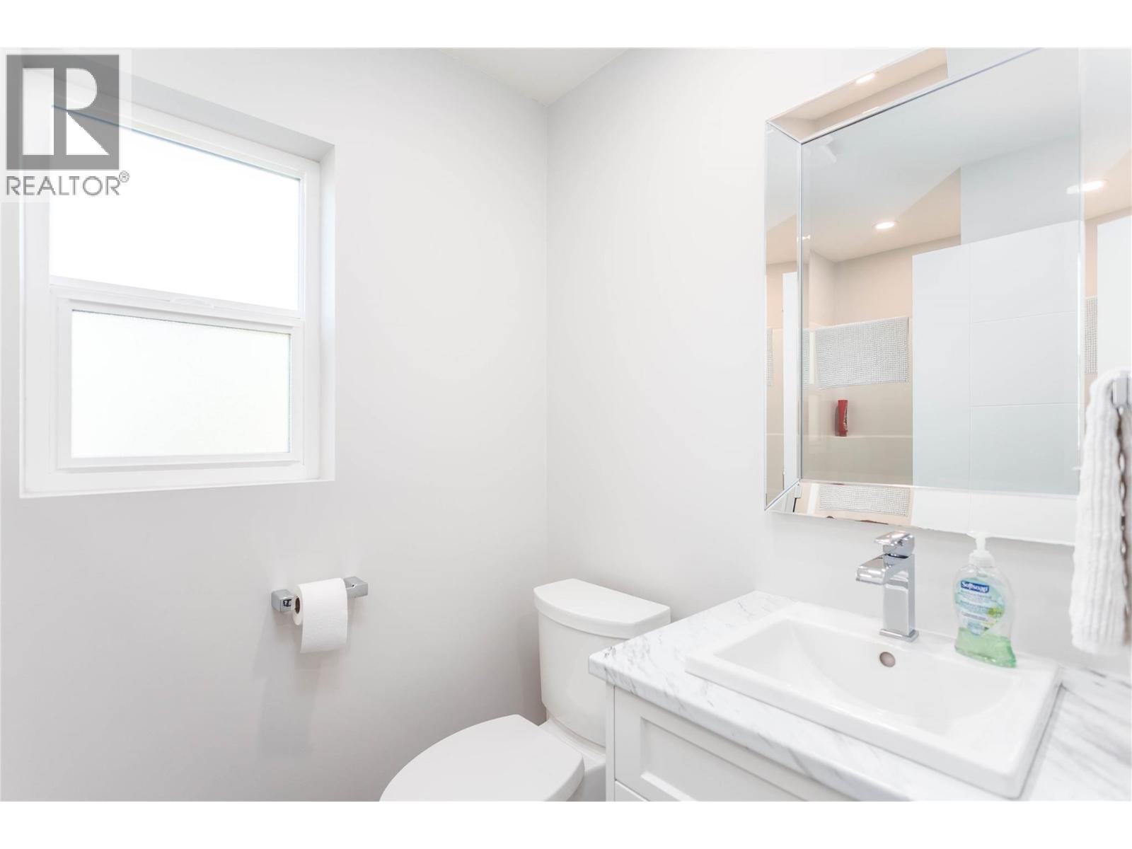 2253 Shuswap Avenue, Lumby, British Columbia  V0E 2G0 - Photo 7 - 10362869