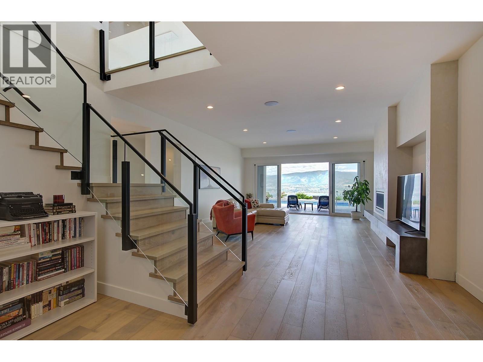 5710 Jasper Way, Kelowna, British Columbia  V1W 5L7 - Photo 35 - 10363089