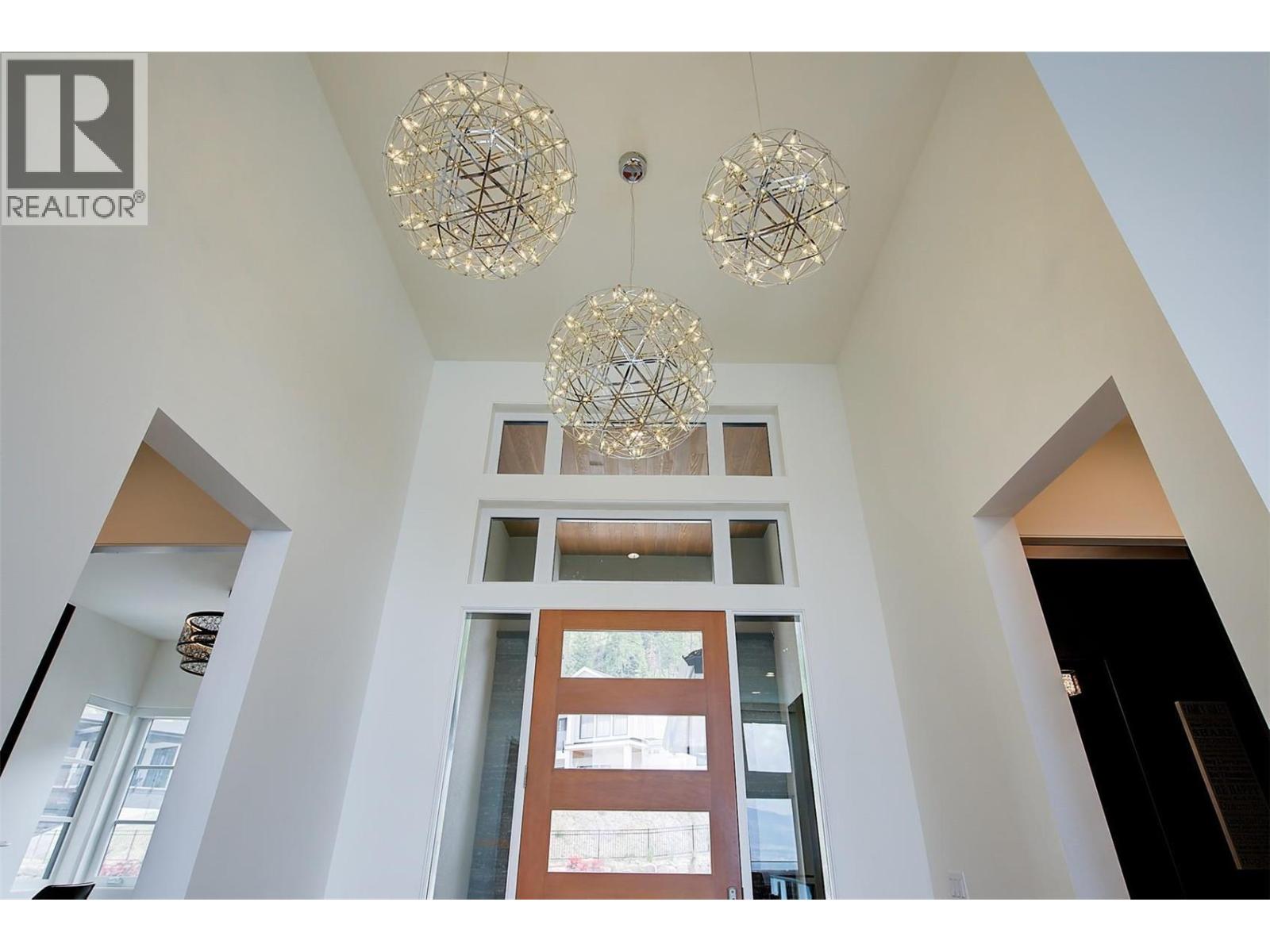 5710 Jasper Way, Kelowna, British Columbia  V1W 5L7 - Photo 4 - 10363089