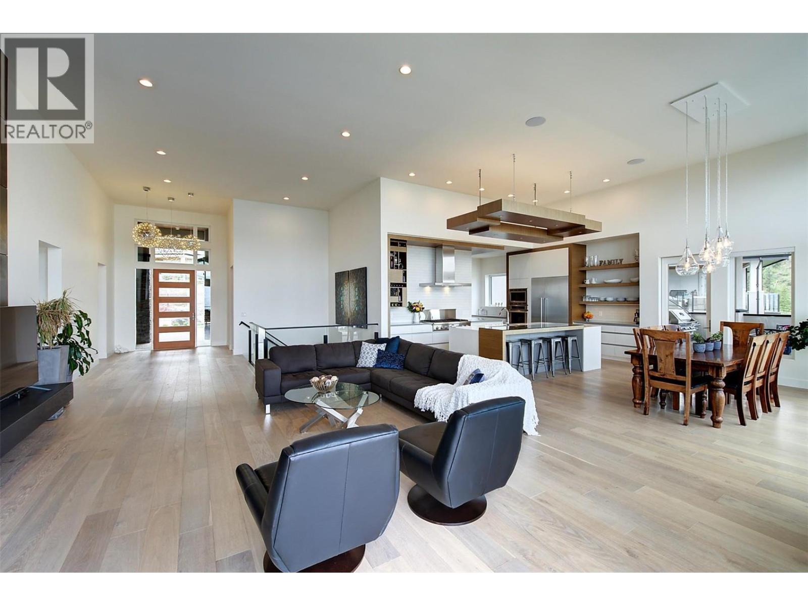 5710 Jasper Way, Kelowna, British Columbia  V1W 5L7 - Photo 6 - 10363089