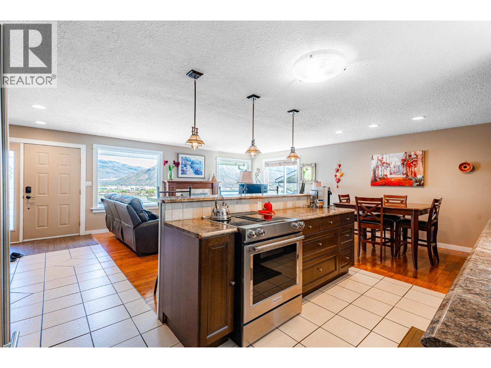 255 St Paul Street W, Kamloops, British Columbia  V2C 1G2 - Photo 6 - 10363080