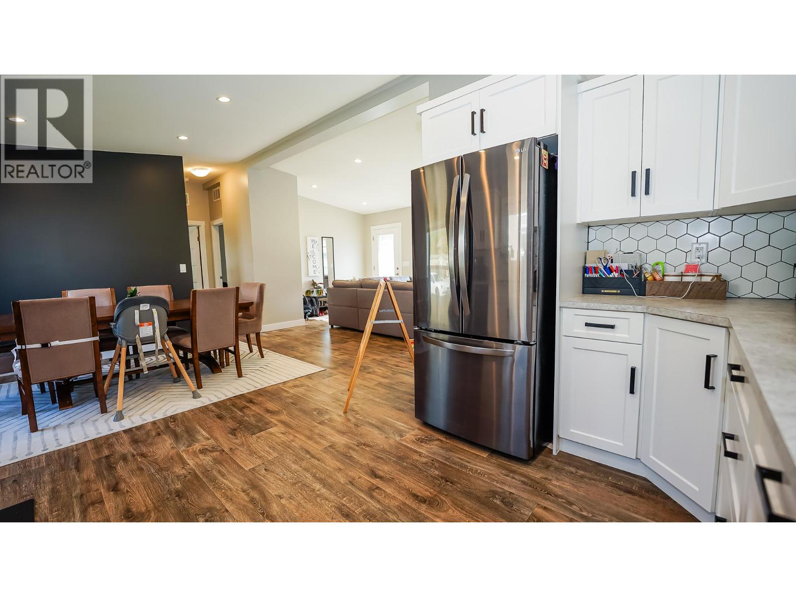 44 Johnson Way, Revelstoke, British Columbia  V0E 2S0 - Photo 3 - 10363129