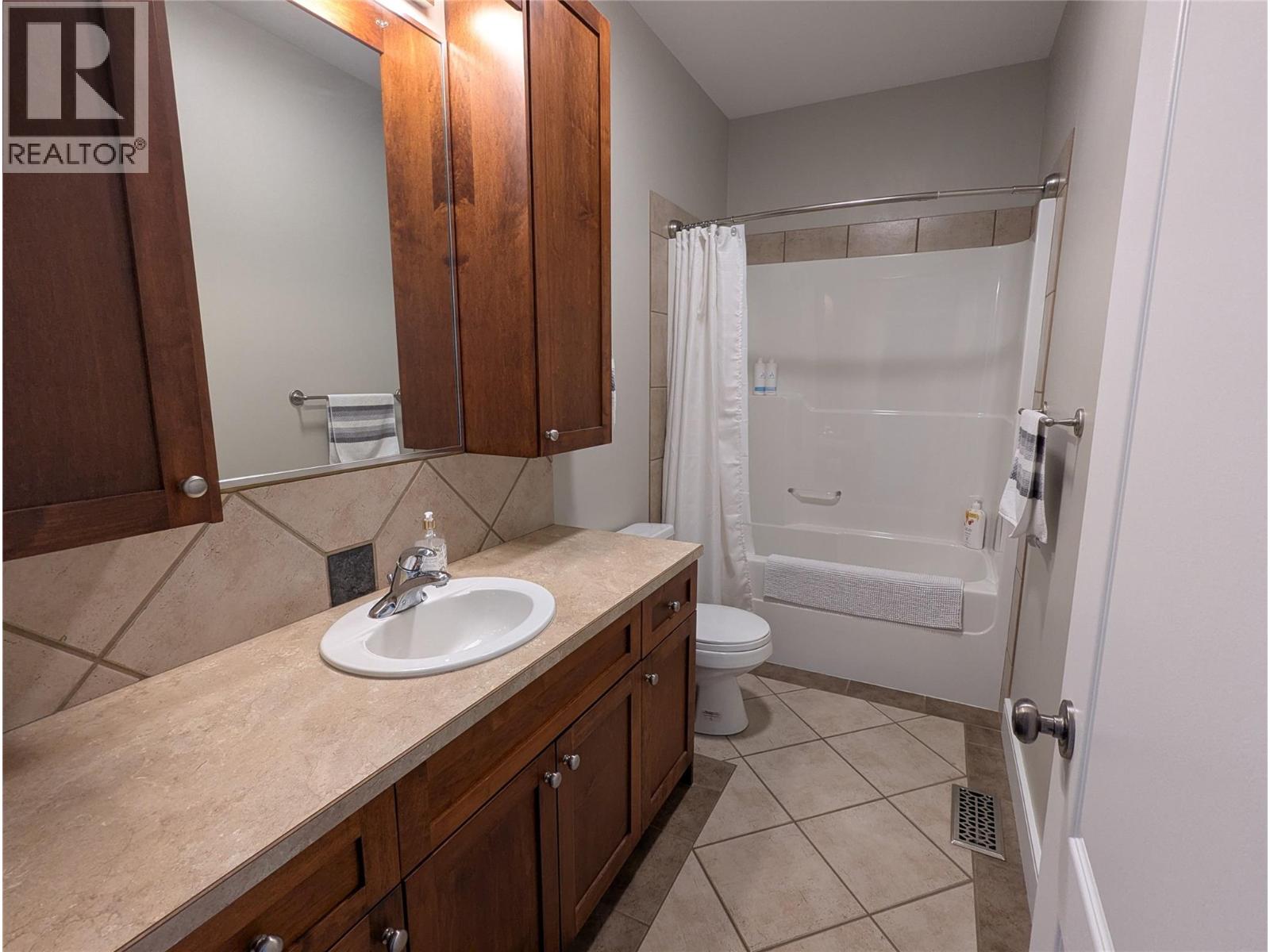 2306 Quail Run Drive, Kelowna, British Columbia  V1V 2S3 - Photo 39 - 10357838