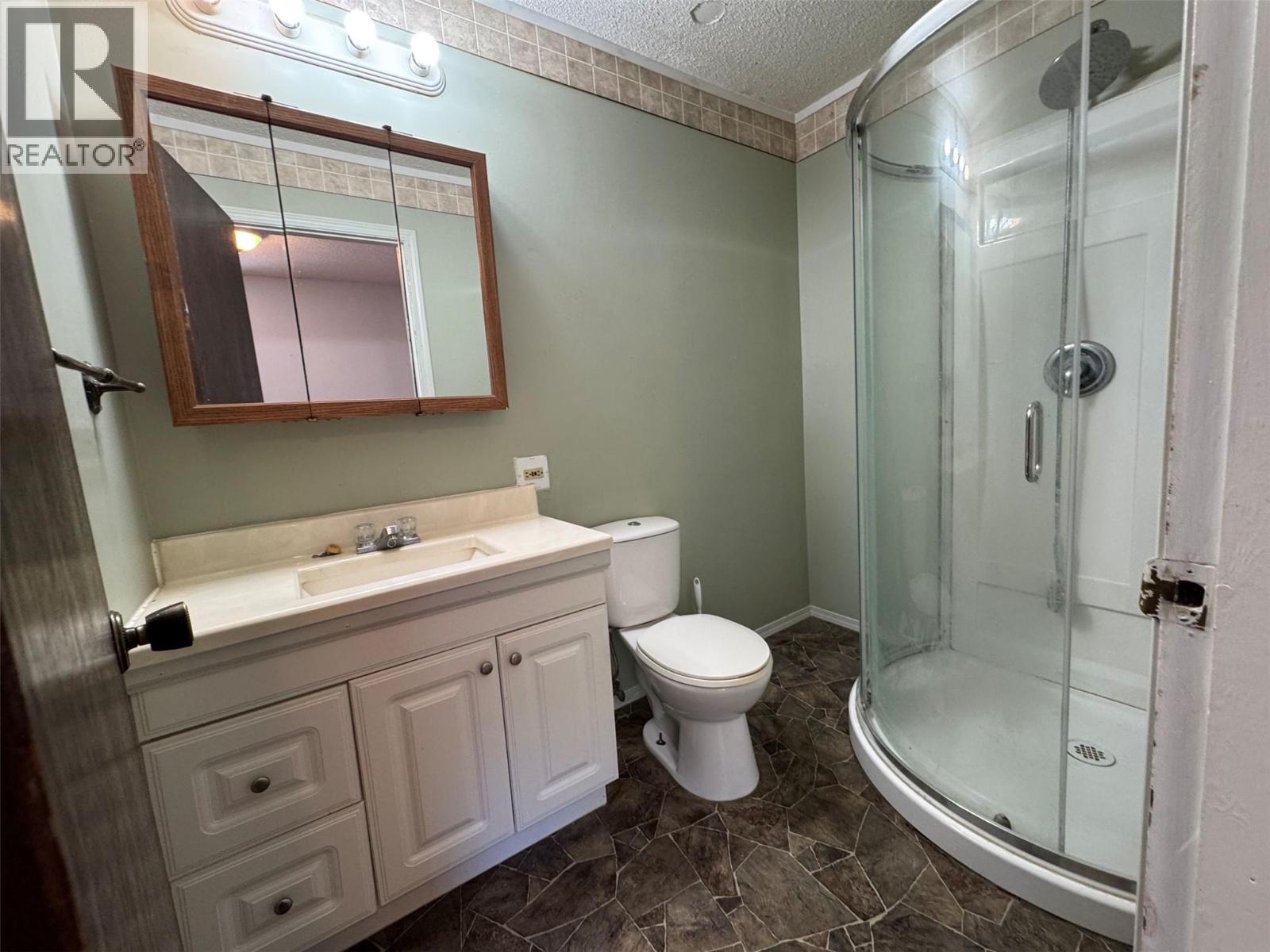 568 N Kimberly Avenue, Greenwood, British Columbia  V0H 1J0 - Photo 11 - 10363051