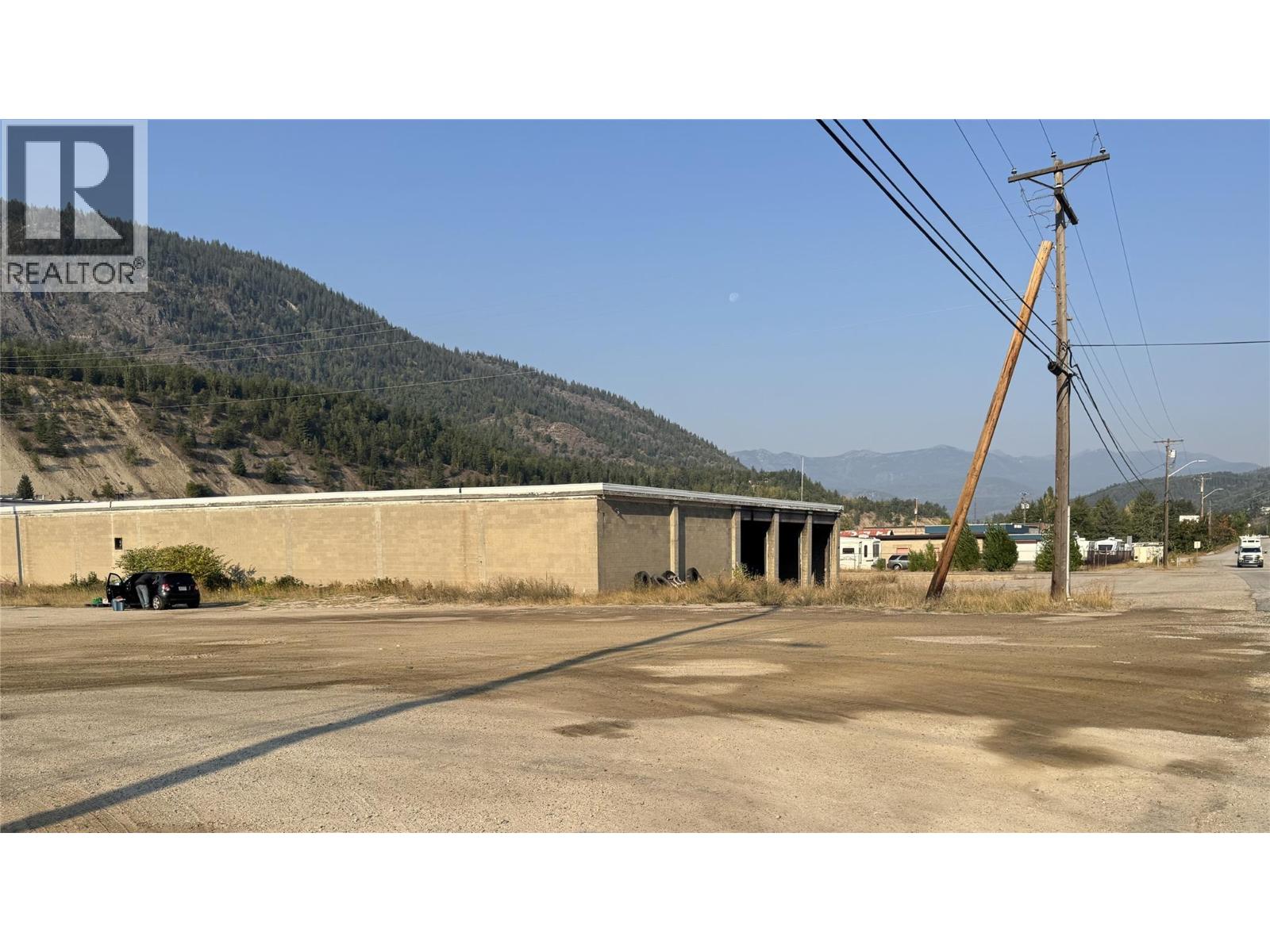 8075 Old Waneta Road Unit# A, Trail, British Columbia  V1R 4X1 - Photo 2 - 10363166