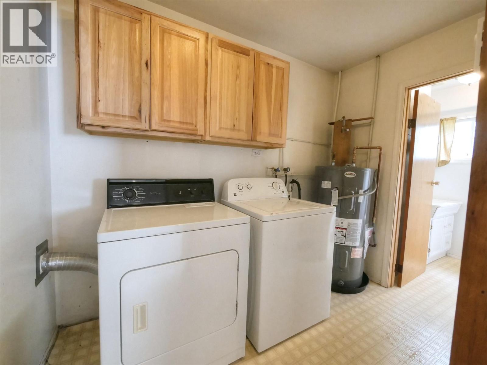 306 & 310 Lake Avenue, Silverton, British Columbia  V0G 1S0 - Photo 6 - 10363254