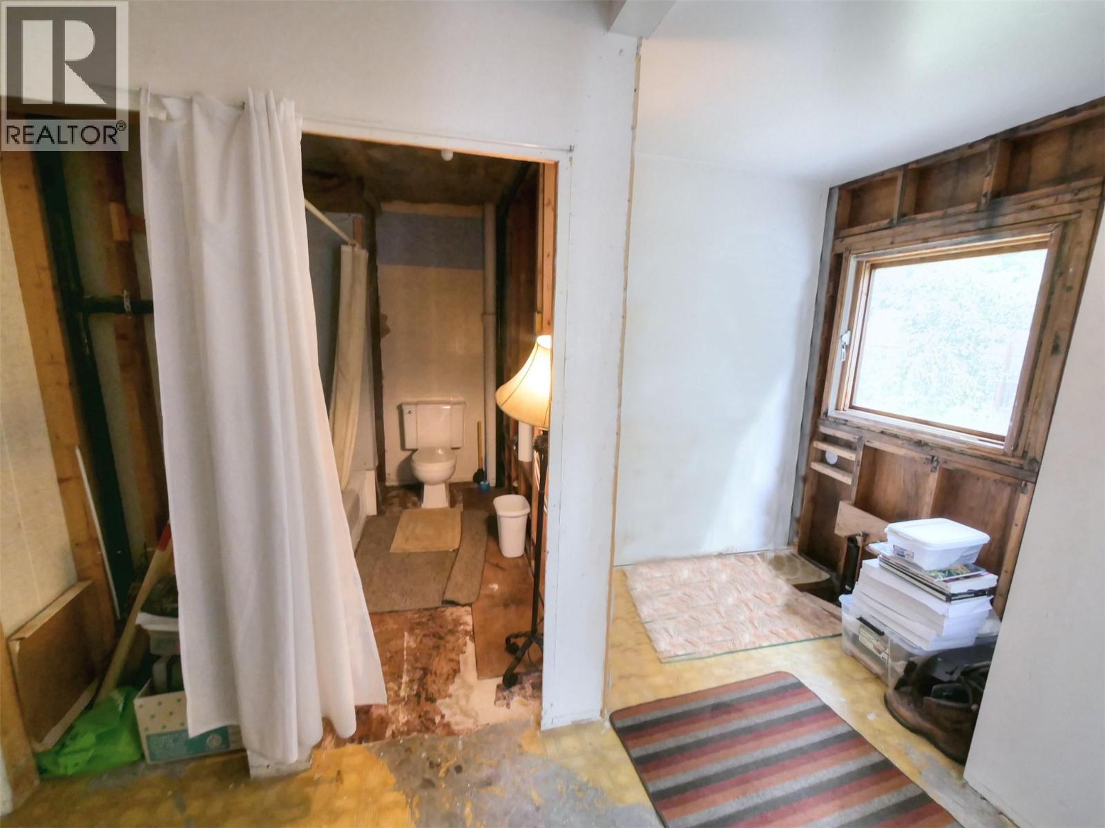 306 & 310 Lake Avenue, Silverton, British Columbia  V0G 1S0 - Photo 7 - 10363254