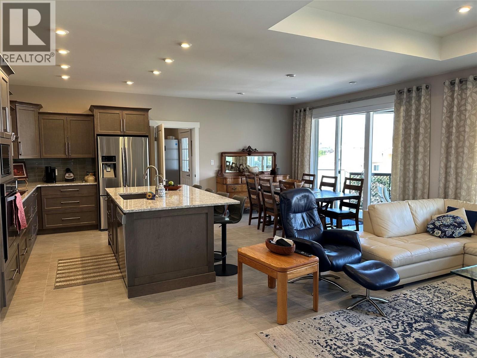 440 Merlot Avenue, Oliver, British Columbia  V0H 1T4 - Photo 4 - 10362721