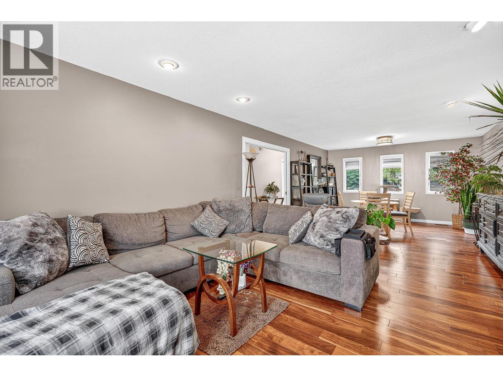 4221 Wellington Drive, Vernon, British Columbia  V1T 9H7 - Photo 15 - 10363067