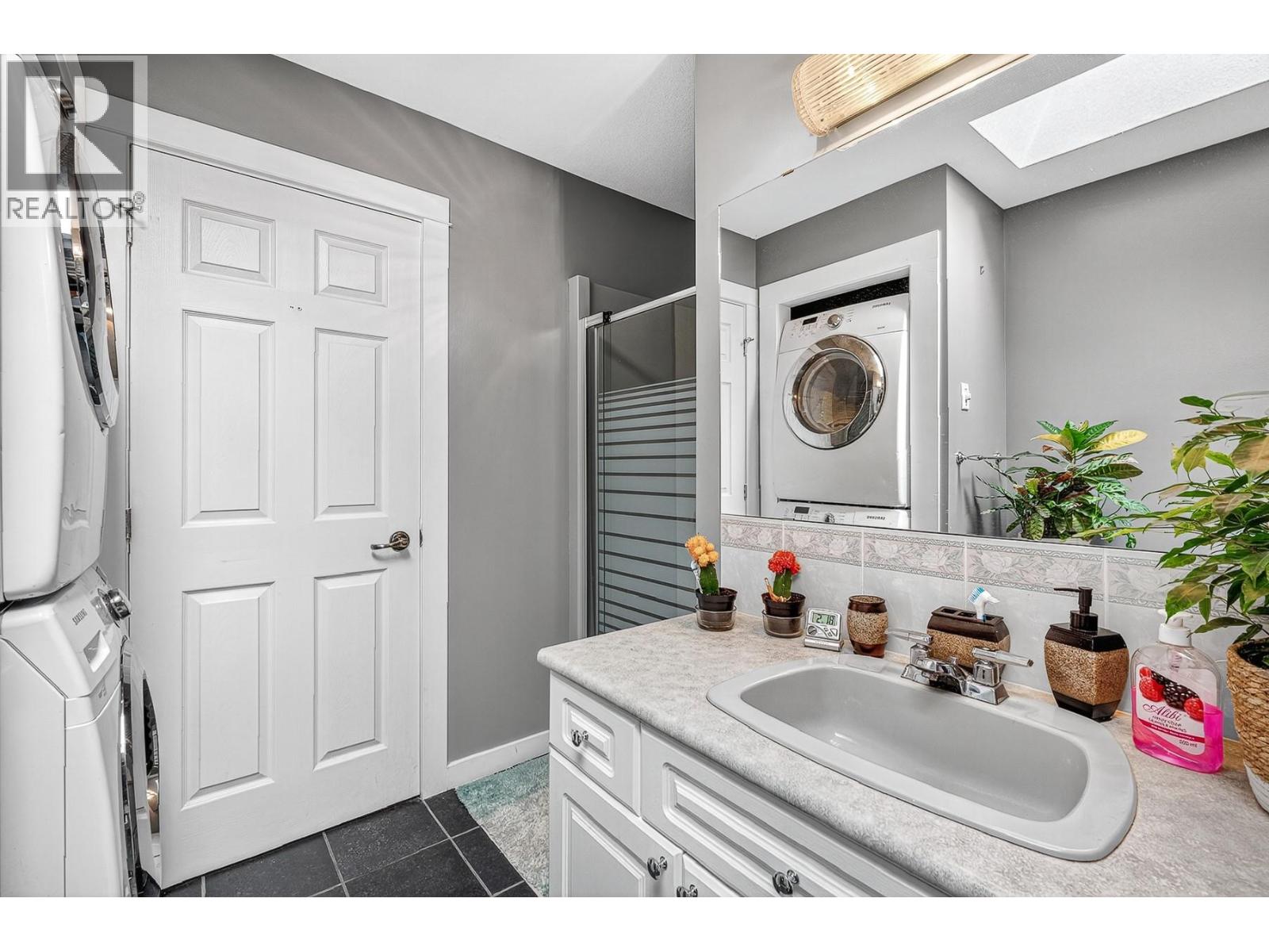 4221 Wellington Drive, Vernon, British Columbia  V1T 9H7 - Photo 31 - 10363067