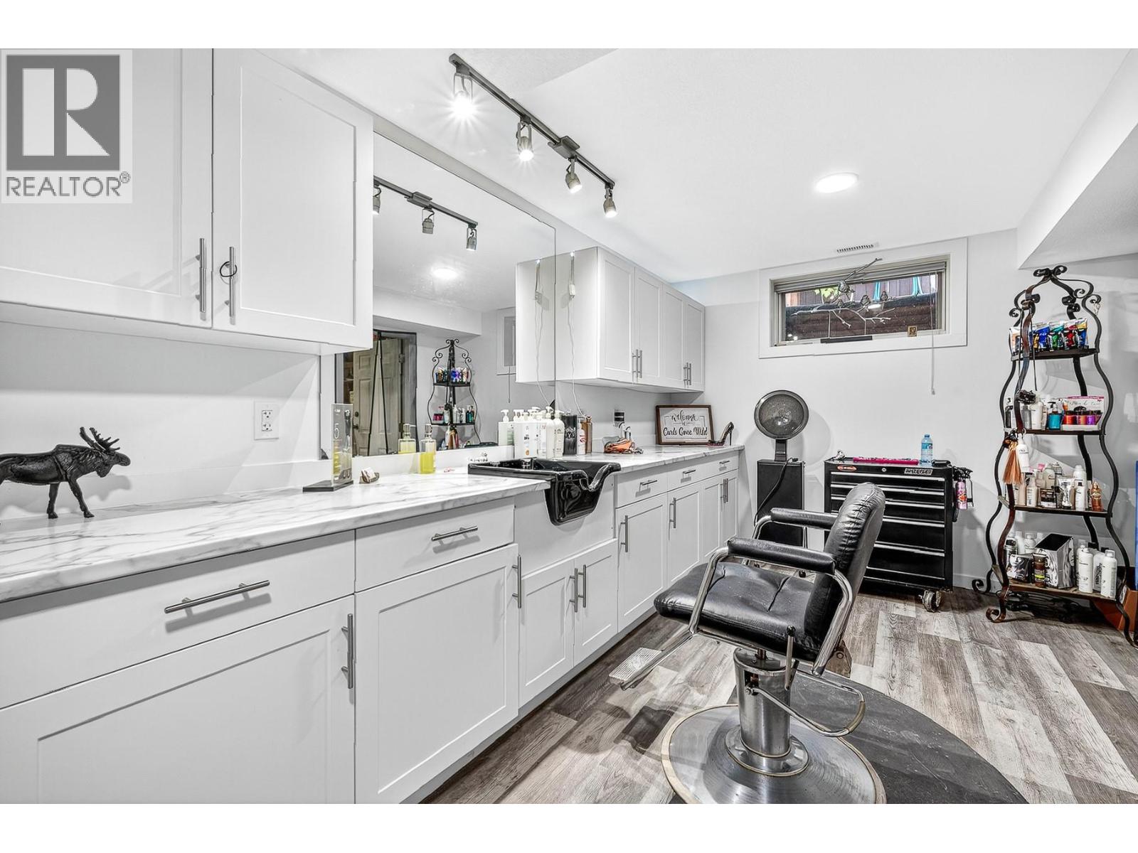 4221 Wellington Drive, Vernon, British Columbia  V1T 9H7 - Photo 44 - 10363067