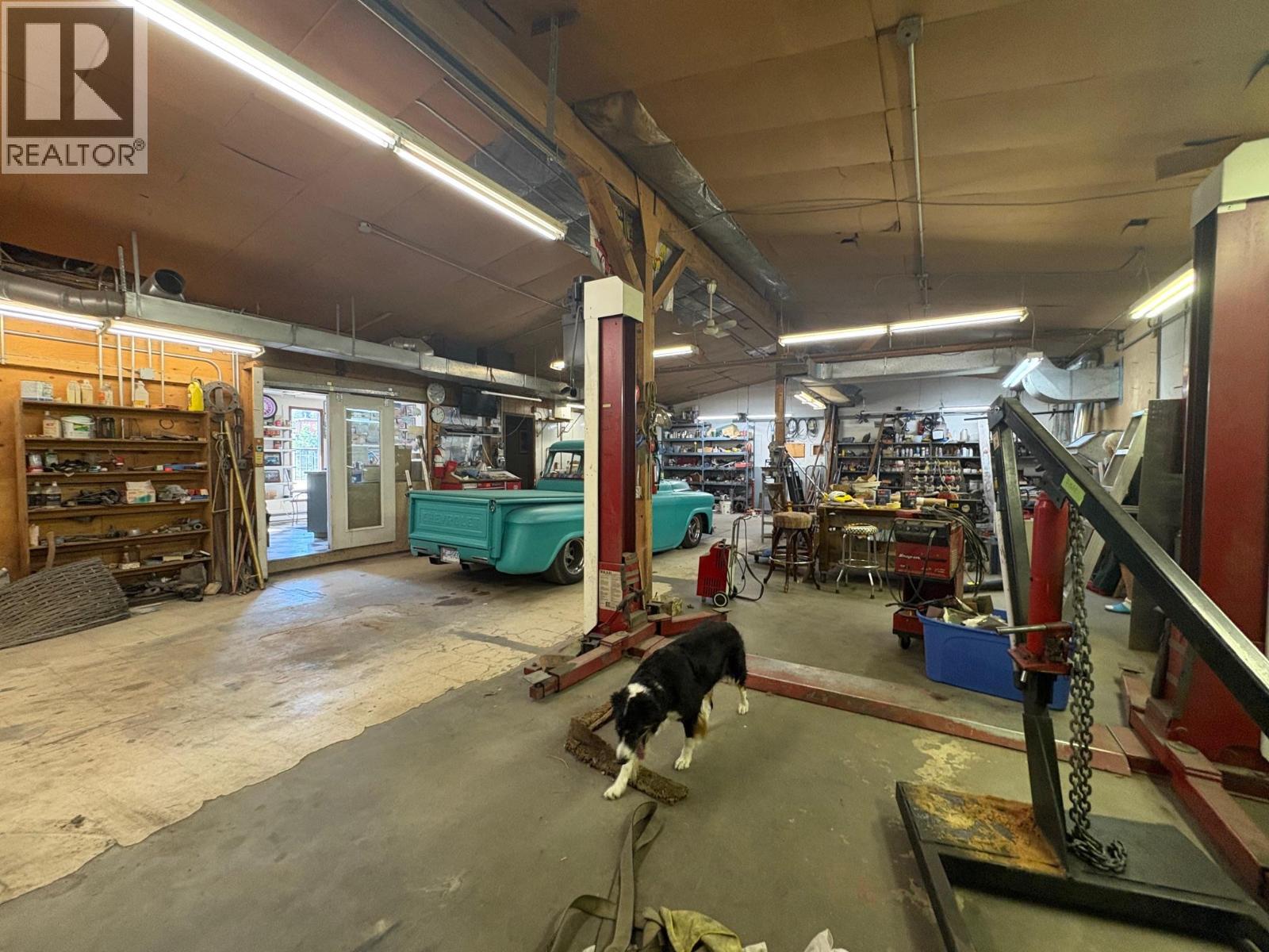 737 Okanagan Avenue, Penticton, British Columbia  V2A 3K7 - Photo 6 - 10363293