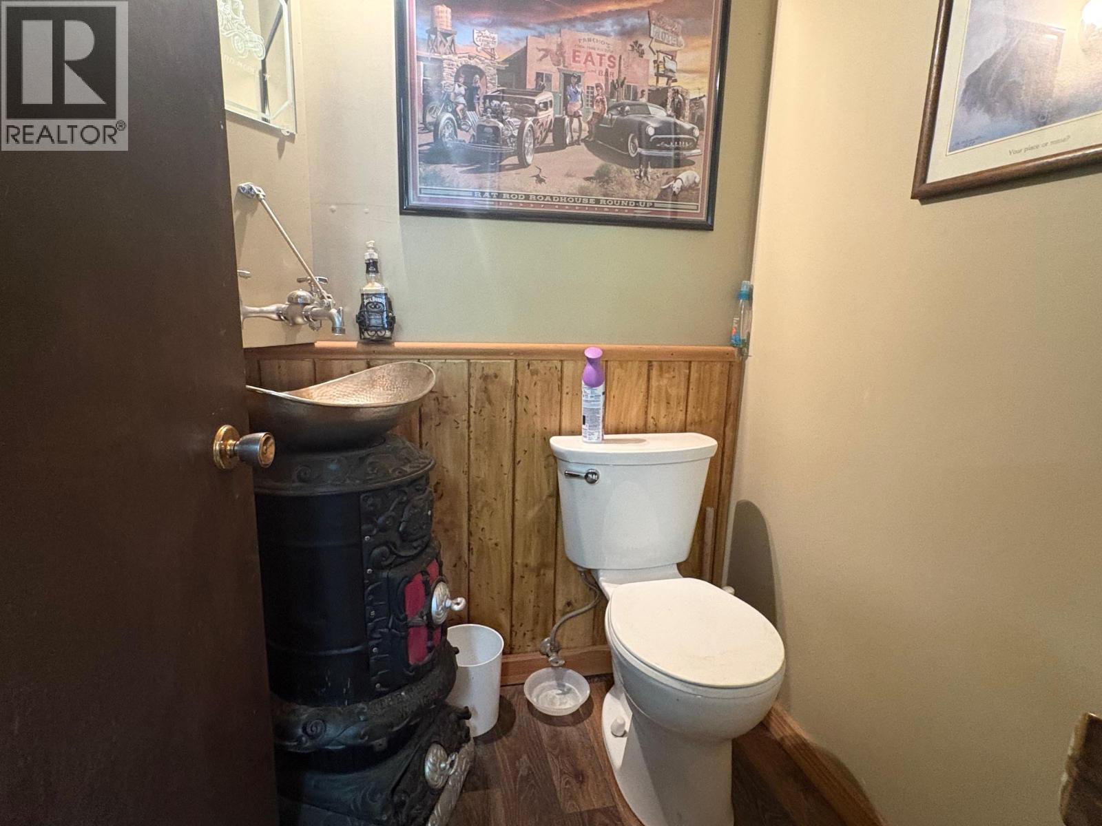 737 Okanagan Avenue, Penticton, British Columbia  V2A 3K7 - Photo 9 - 10363293