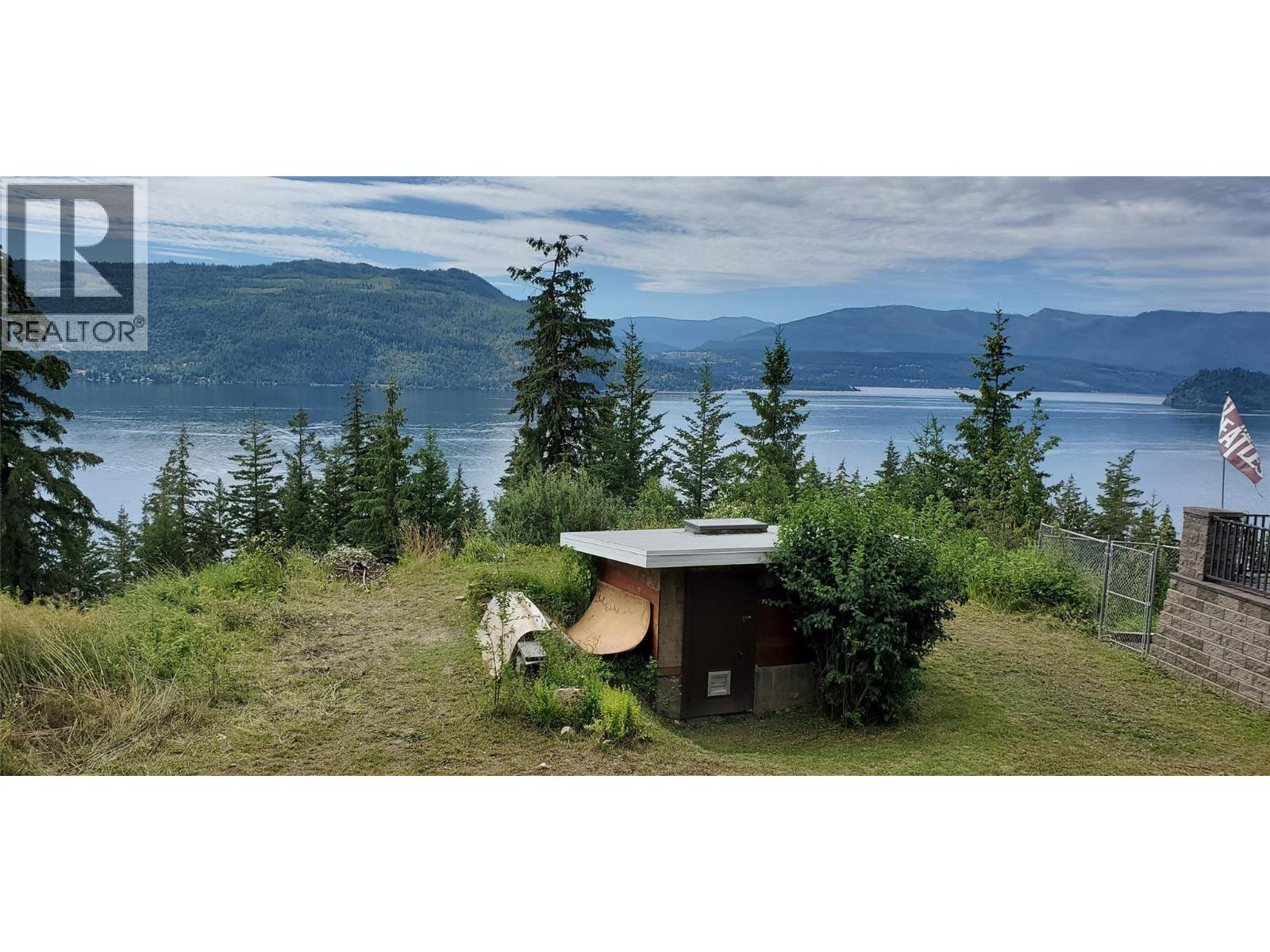 5190 Celista Place, Celista, British Columbia  V0E 1M6 - Photo 1 - 10363077