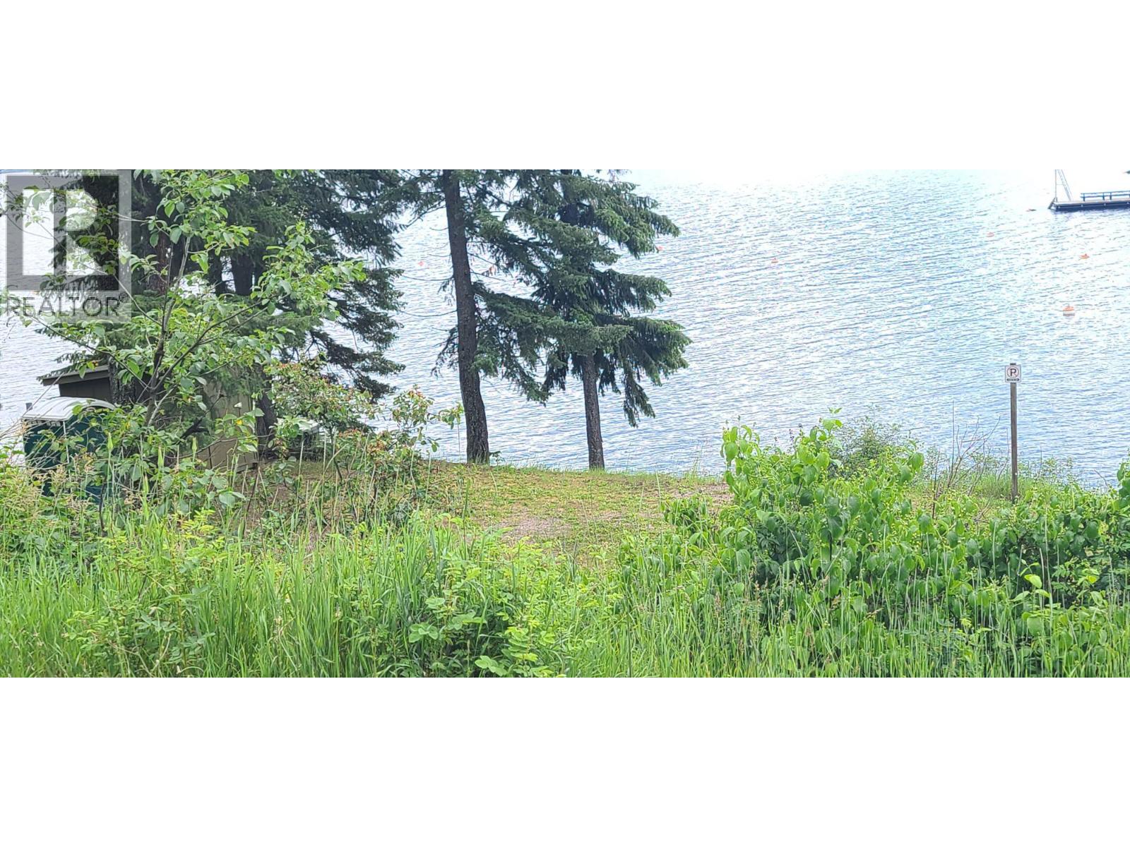 5190 Celista Place, Celista, British Columbia  V0E 1M6 - Photo 5 - 10363077