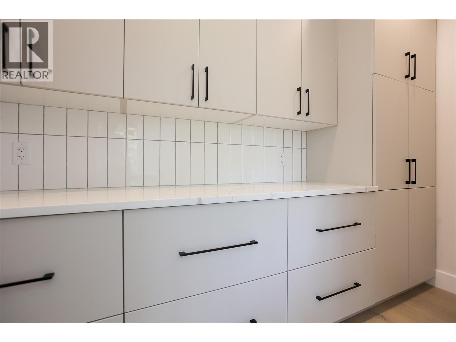 1572 Treadwell Street, Rossland, British Columbia  V0G 1Y0 - Photo 24 - 10363192