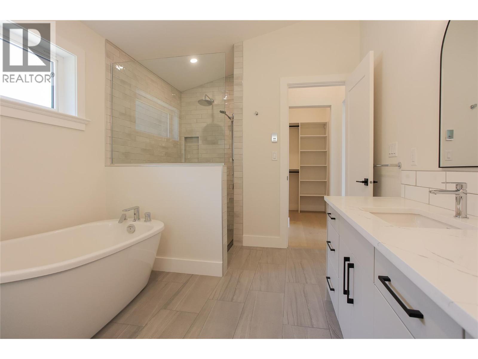 1572 Treadwell Street, Rossland, British Columbia  V0G 1Y0 - Photo 44 - 10363192