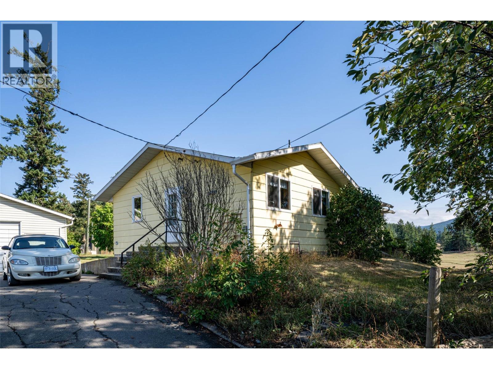4210 White Lake Road, Tappen, British Columbia  V0E 2W1 - Photo 3 - 10362758