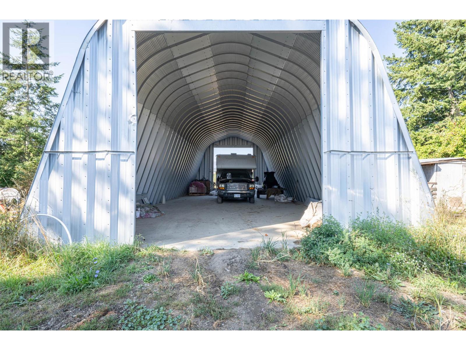 4210 White Lake Road, Tappen, British Columbia  V0E 2W1 - Photo 32 - 10362758