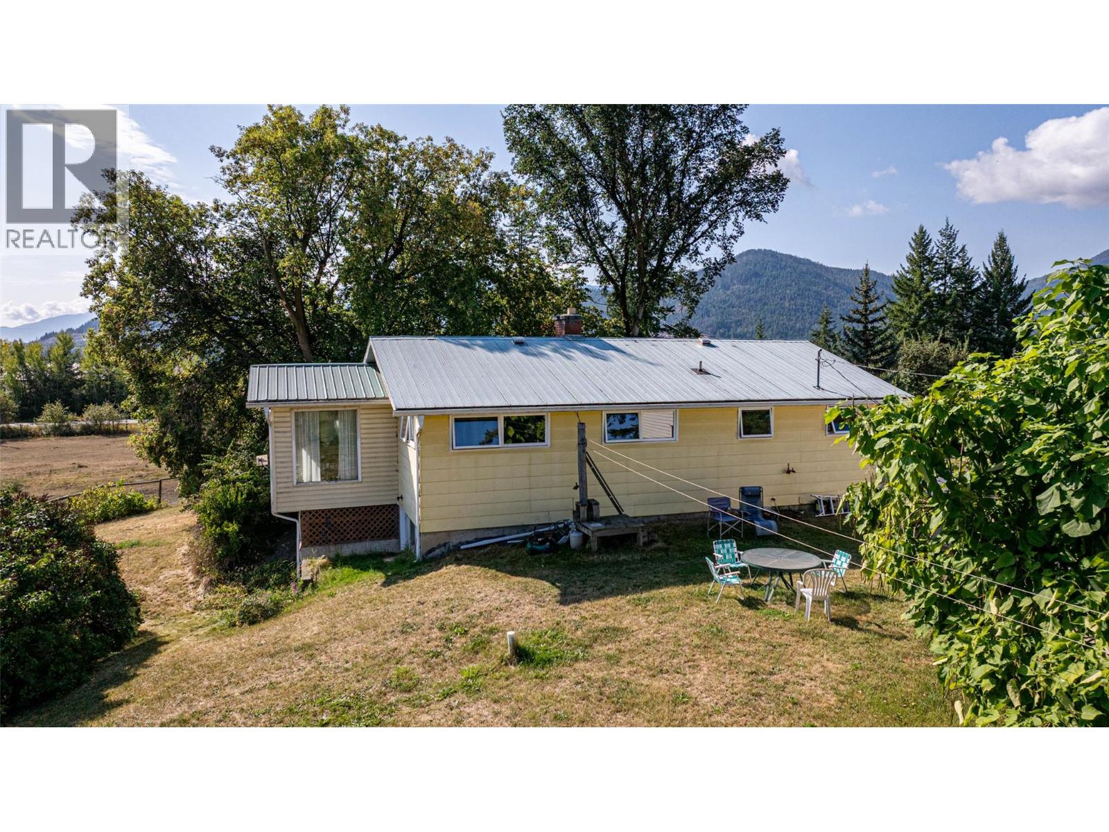4210 White Lake Road, Tappen, British Columbia  V0E 2W1 - Photo 5 - 10362758