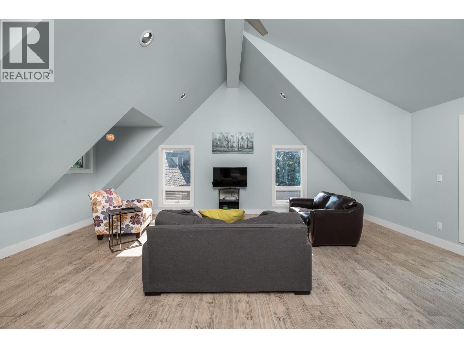 2202 26 Street, Vernon, British Columbia  V1T 4T2 - Photo 50 - 10362953